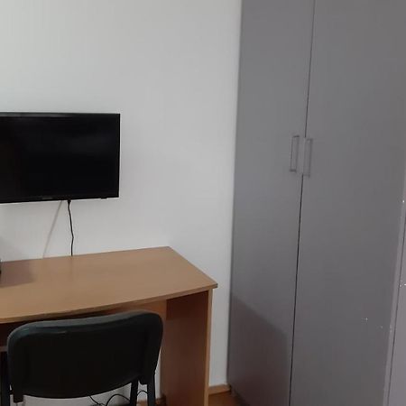 Alba Studio 106 Bukares Bagian luar foto