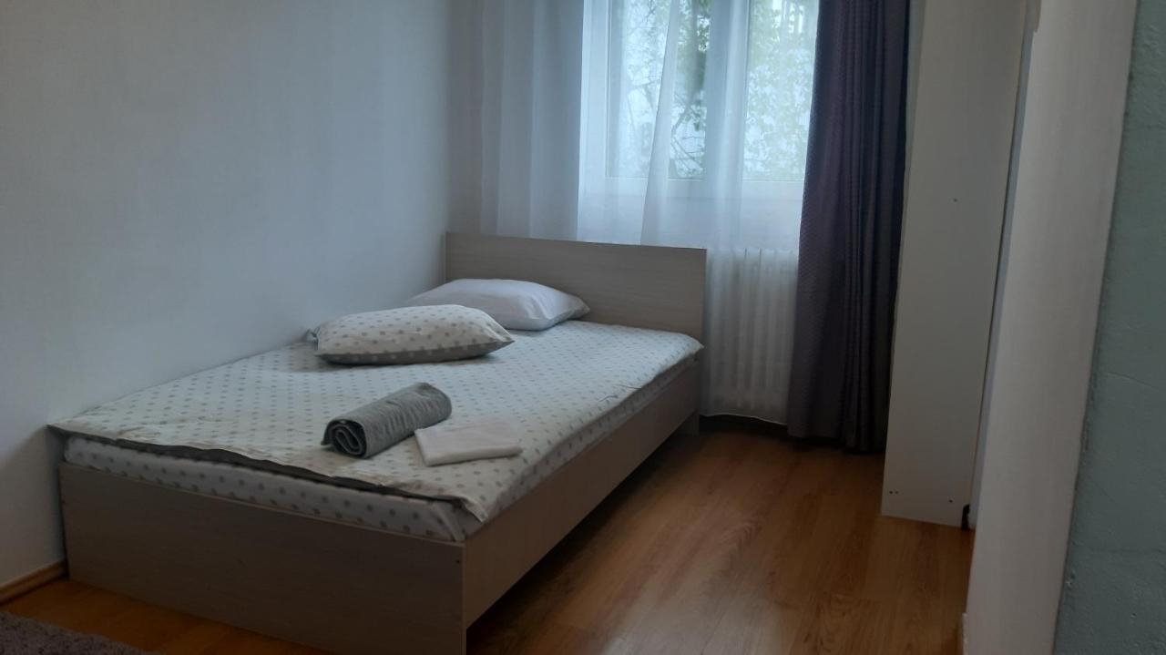 Alba Studio 106 Bukares Bagian luar foto